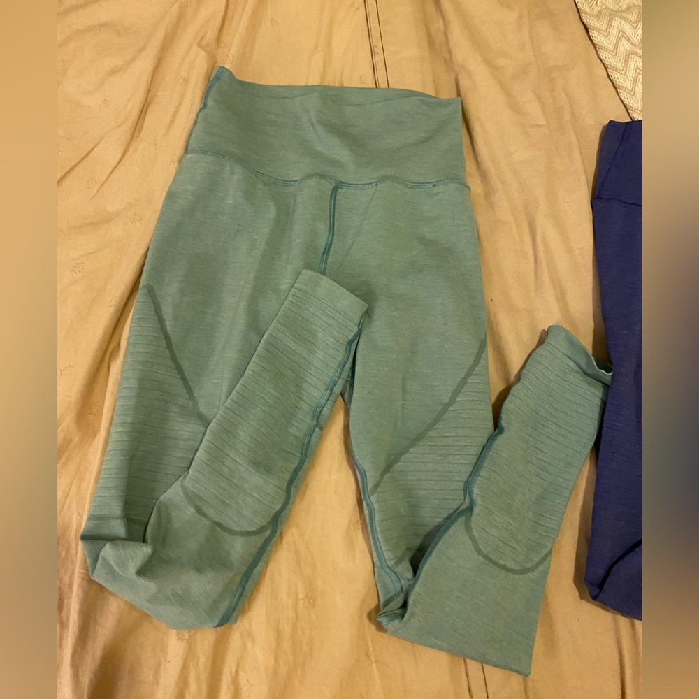 Alphalete revival leggings recent launch SMALL